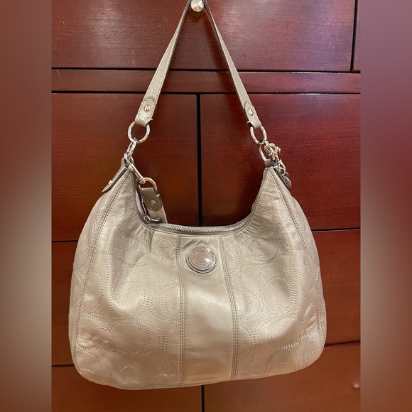 Bag of the Day! My Vintage COACH LEGACY HOBO #9058